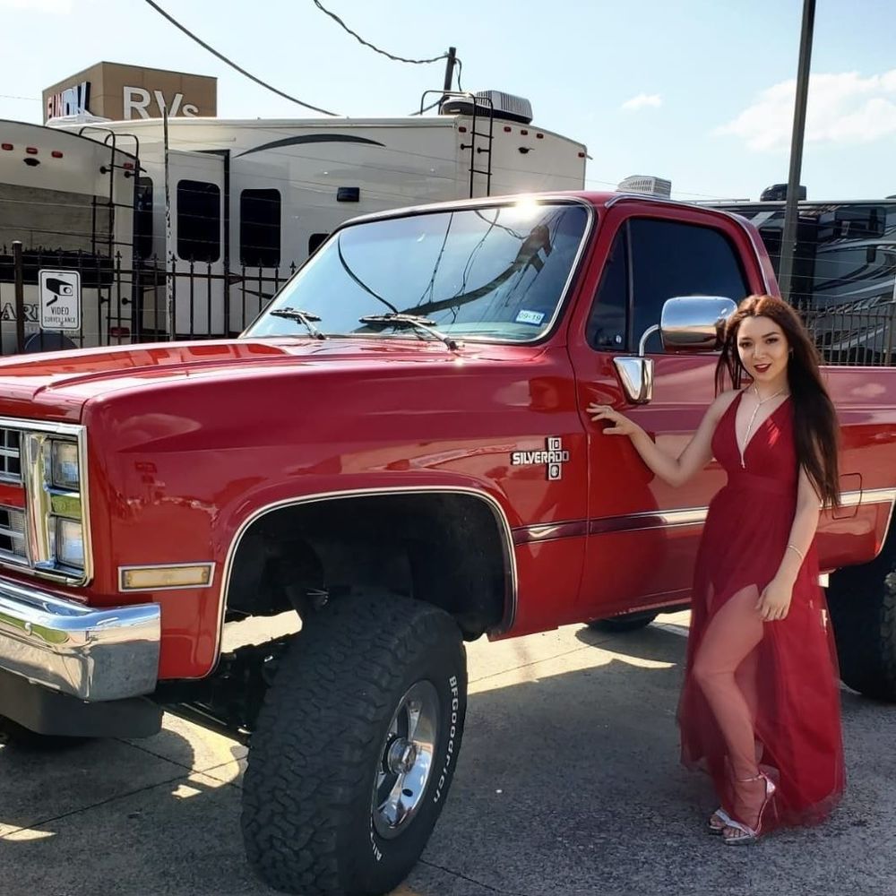 Meet your Posher, Janeth